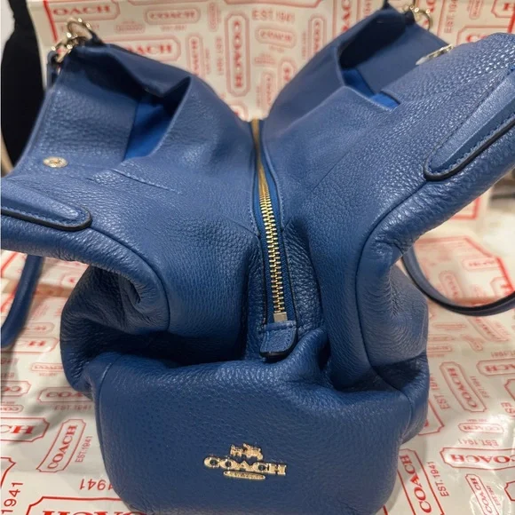 Coach Navy Leather Shoulder Bag